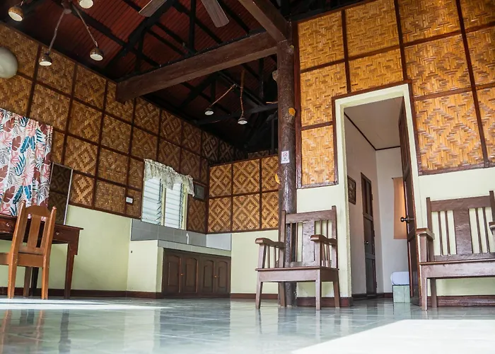 Golda Coast - Hotel Oslob